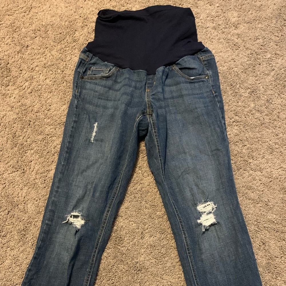 Size medium maternity jean capris